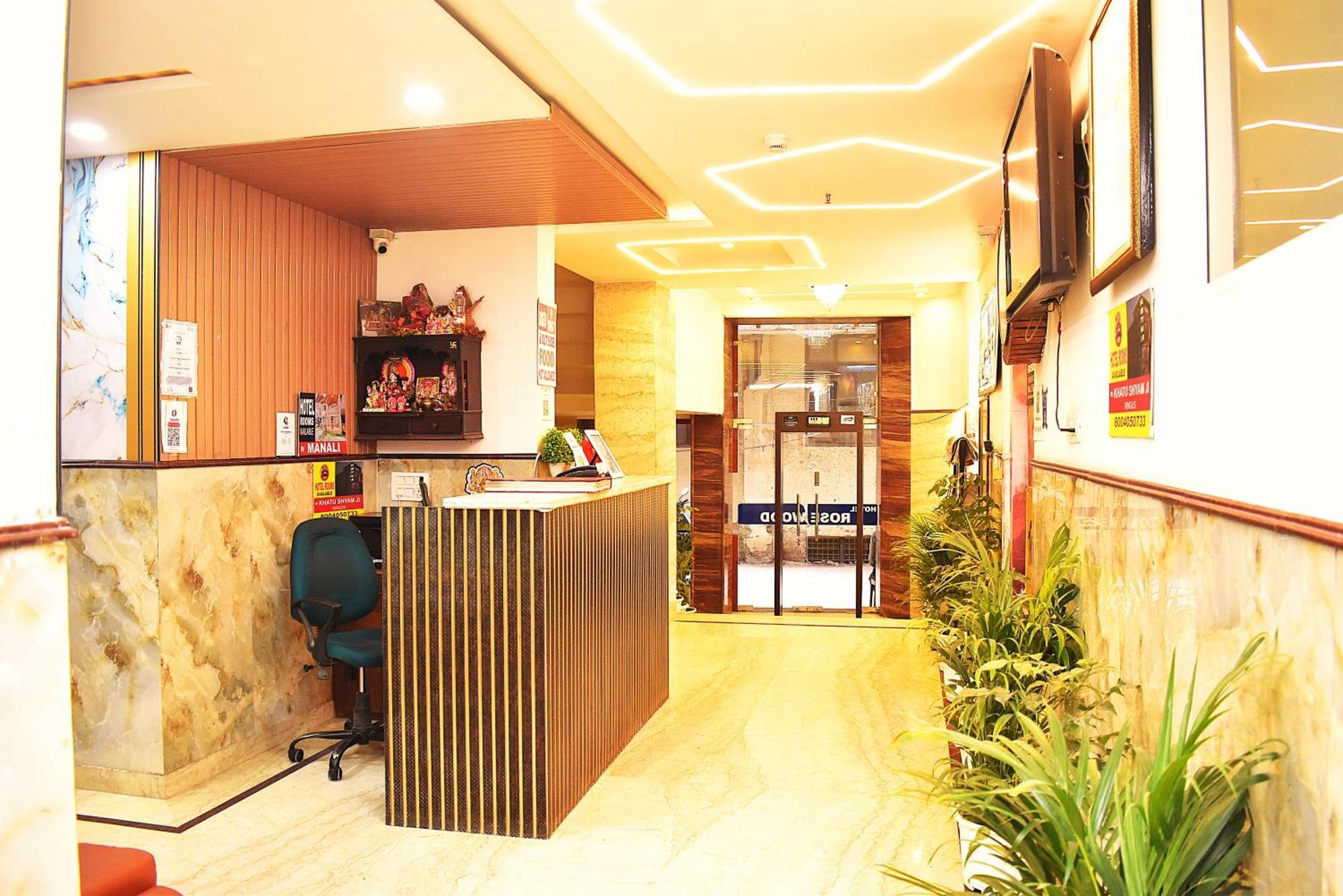 Bh Lucullan I In Mahipalpur Hotel