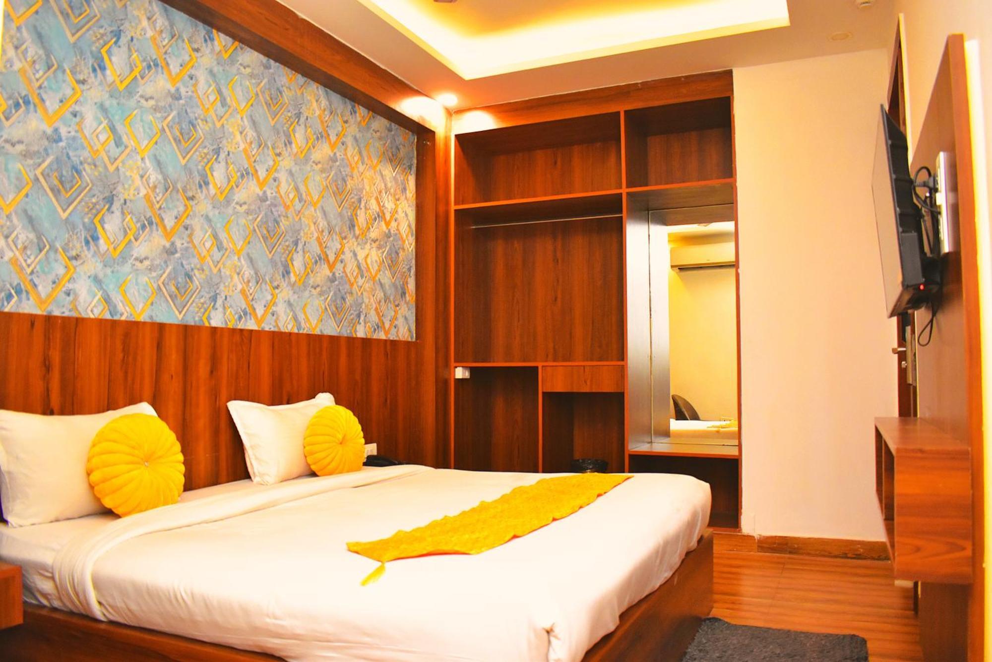 Hotel Bh Lucullan I In Mahipalpur 4*